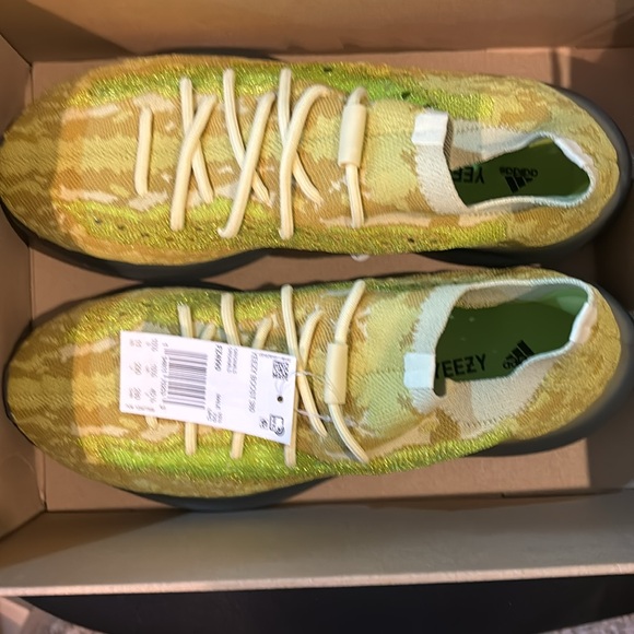 Men’s Adidas Yeezy Boost 380 tennis shoe/sneaker SIZE 11 BRAND NEW WITH … - Picture 2 of 9